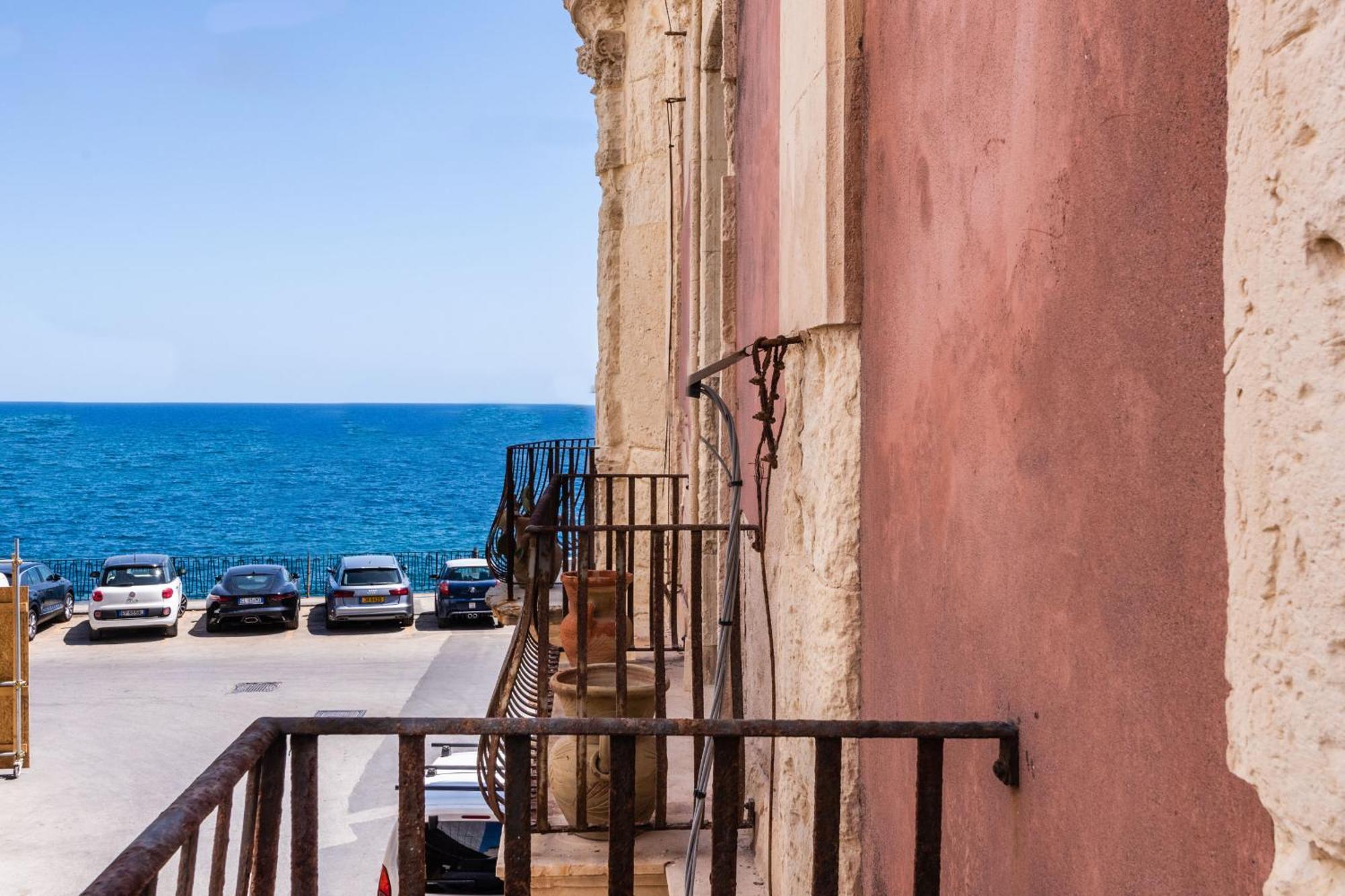 Palazzo Bozzanca Apartments By Wonderful Italy Syracuse Exterior foto